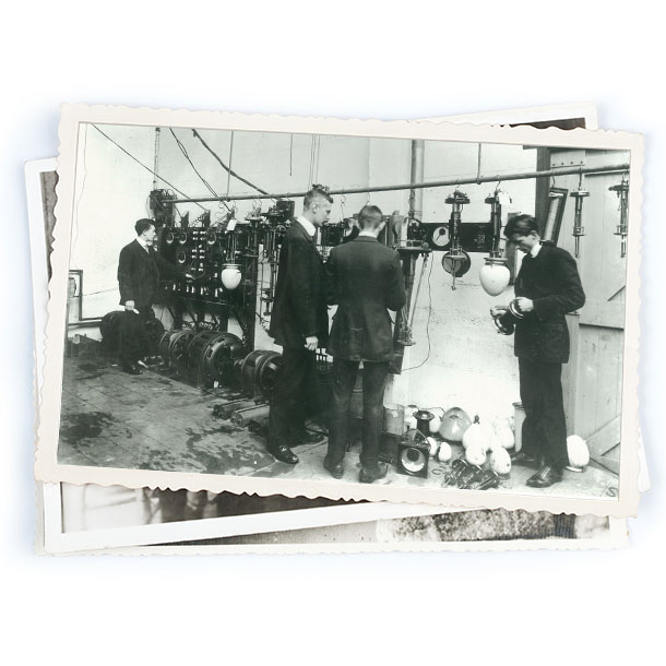 Manufacturers of quality lighting since 1920 BELL Lighting